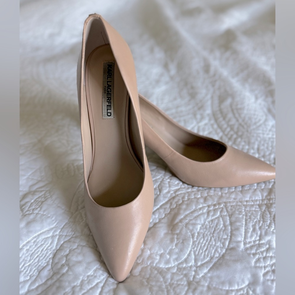 Karl Lagerfeld nude leather pumps